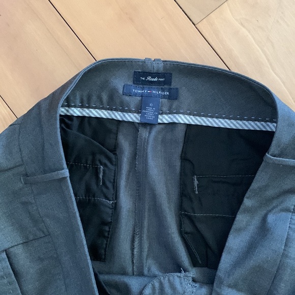 Tommy Hilfiger pants , reade fit style , size 10 in dark gray - Picture 4 of 11